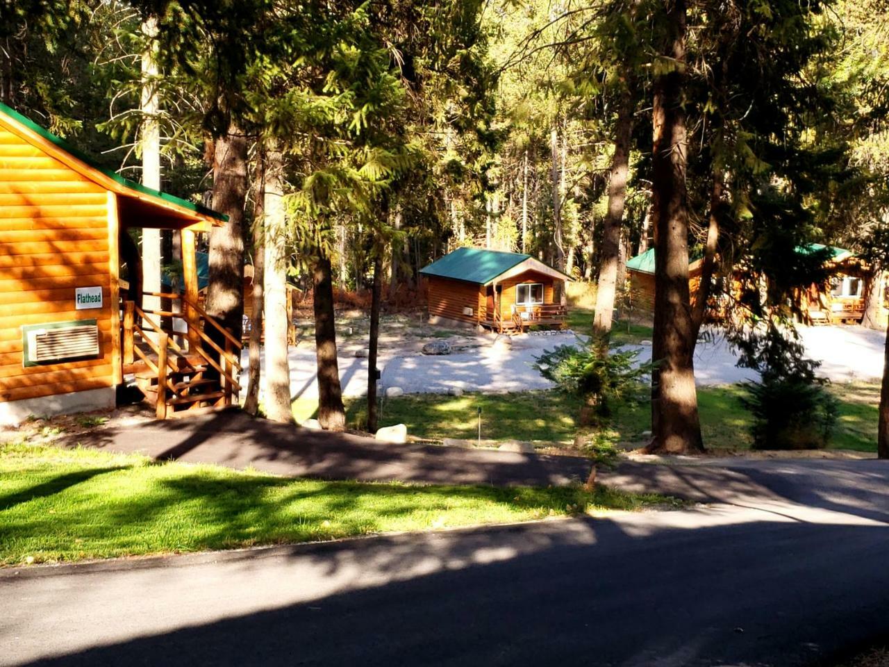 Riverfront Motel & Cabins Thompson Falls Exterior foto